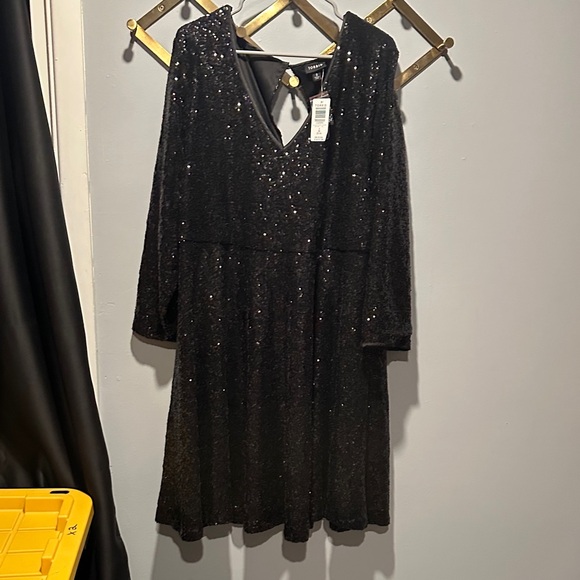 torrid Dresses & Skirts - FINAL PRICE 🆕 TORRID MINI SEQUIN SKATER DRESS